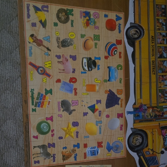 School Puzzle Set with Alphabet and Numbers - Picture 2 of 4